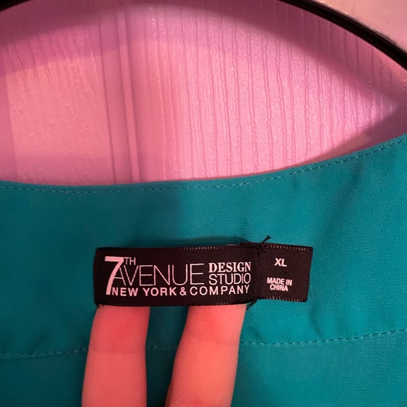 New York & Company teal tank! - Picture 2 of 3